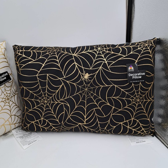 Set of 2 Halloween Spider web pillows New 1 Black Gold 1 Cream Gold - Picture 3 of 5